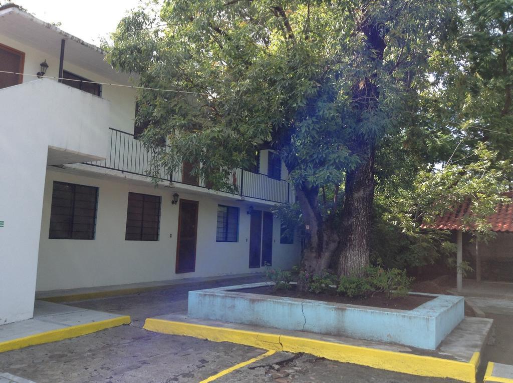 Hotel Tecozautla Exterior photo