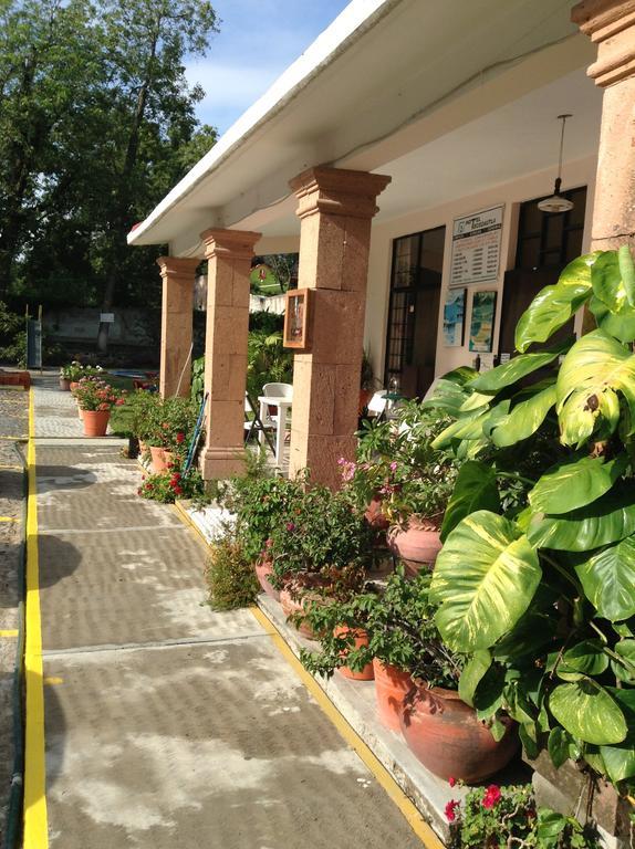 Hotel Tecozautla Exterior photo