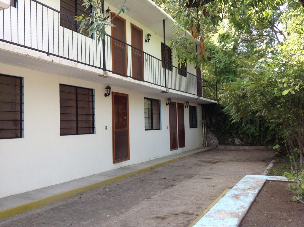 Hotel Tecozautla Exterior photo